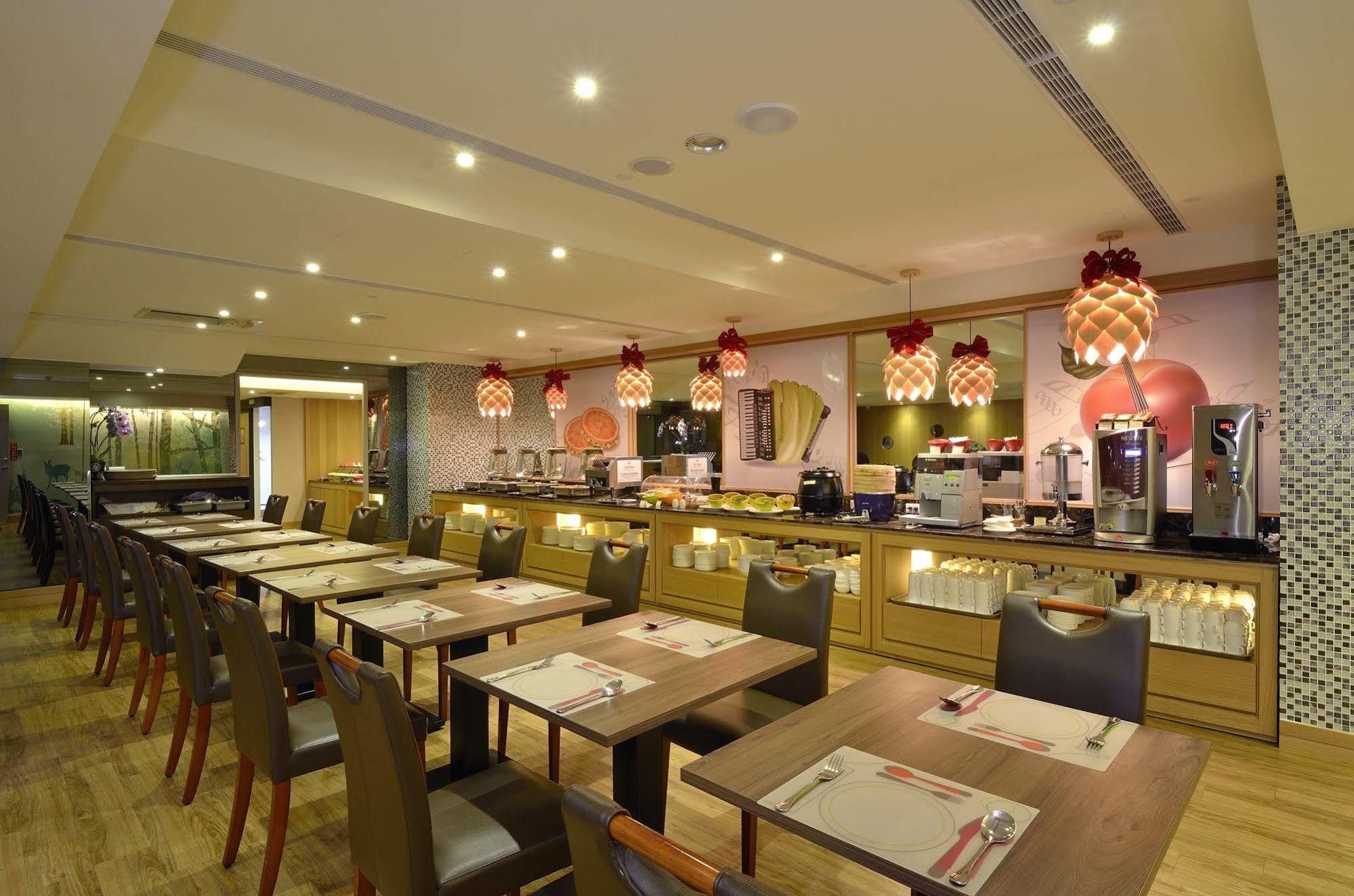 Stay Hotel - Taichung Yizhong Exterior photo